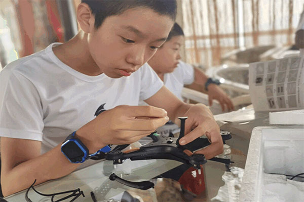 广州青少年科技夏令营一览！体验科技的魅力
